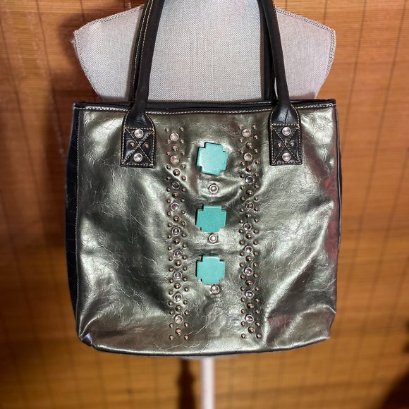 Country Road Metallic Purse with Faux Turquoise and Crystal Bling (bin2) - Picture 1 of 9